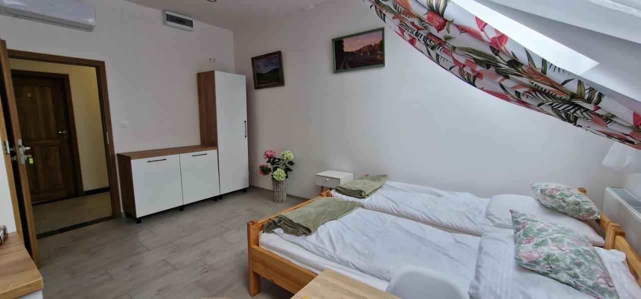 Ferienwohnung Zielona Ostoja Ulica Szpitalna 3C Kamieniec Ząbkowicki Exterior foto